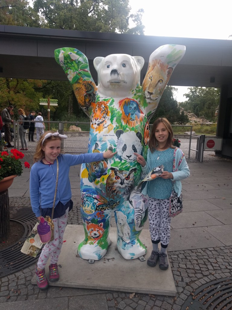 w2 Berlin zoo bear
