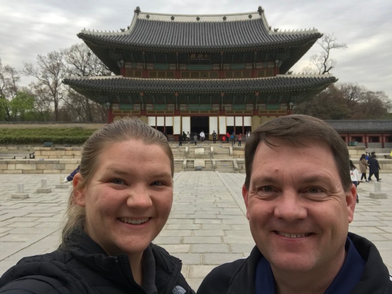 1 Seoul dad throne room