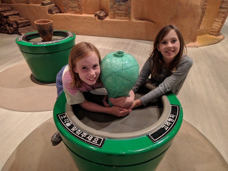 1 Seoul Kids Complete pottery